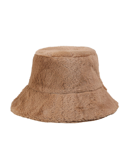 AW fake fur bucket hat